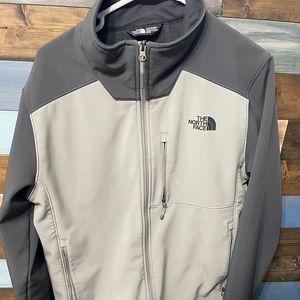 Men’s North face Med Coat